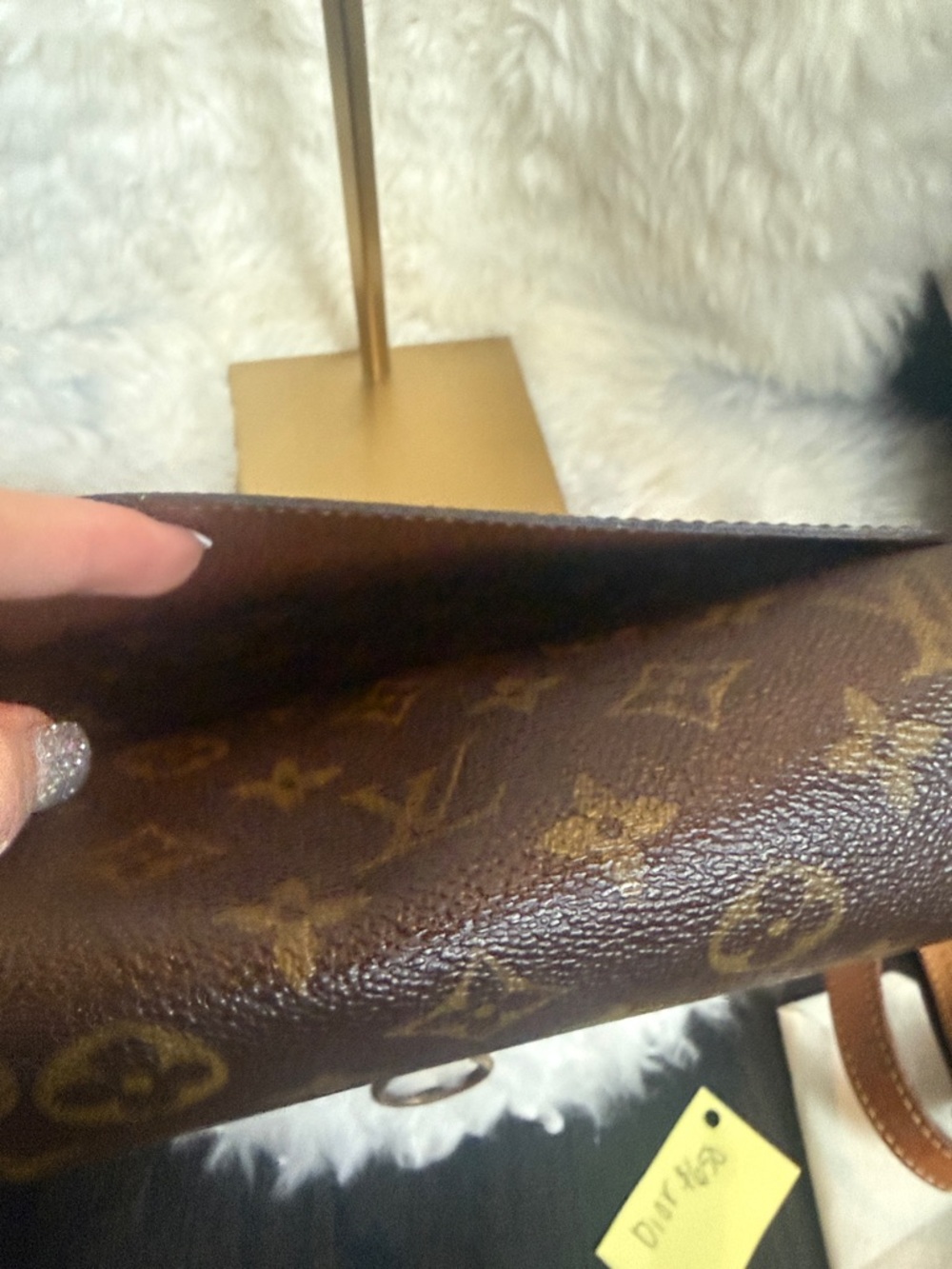 Louis Vuitton Monogram Canvas Saint Cloud Crossbody in Brown with Tan Trim - Picture 9 of 9